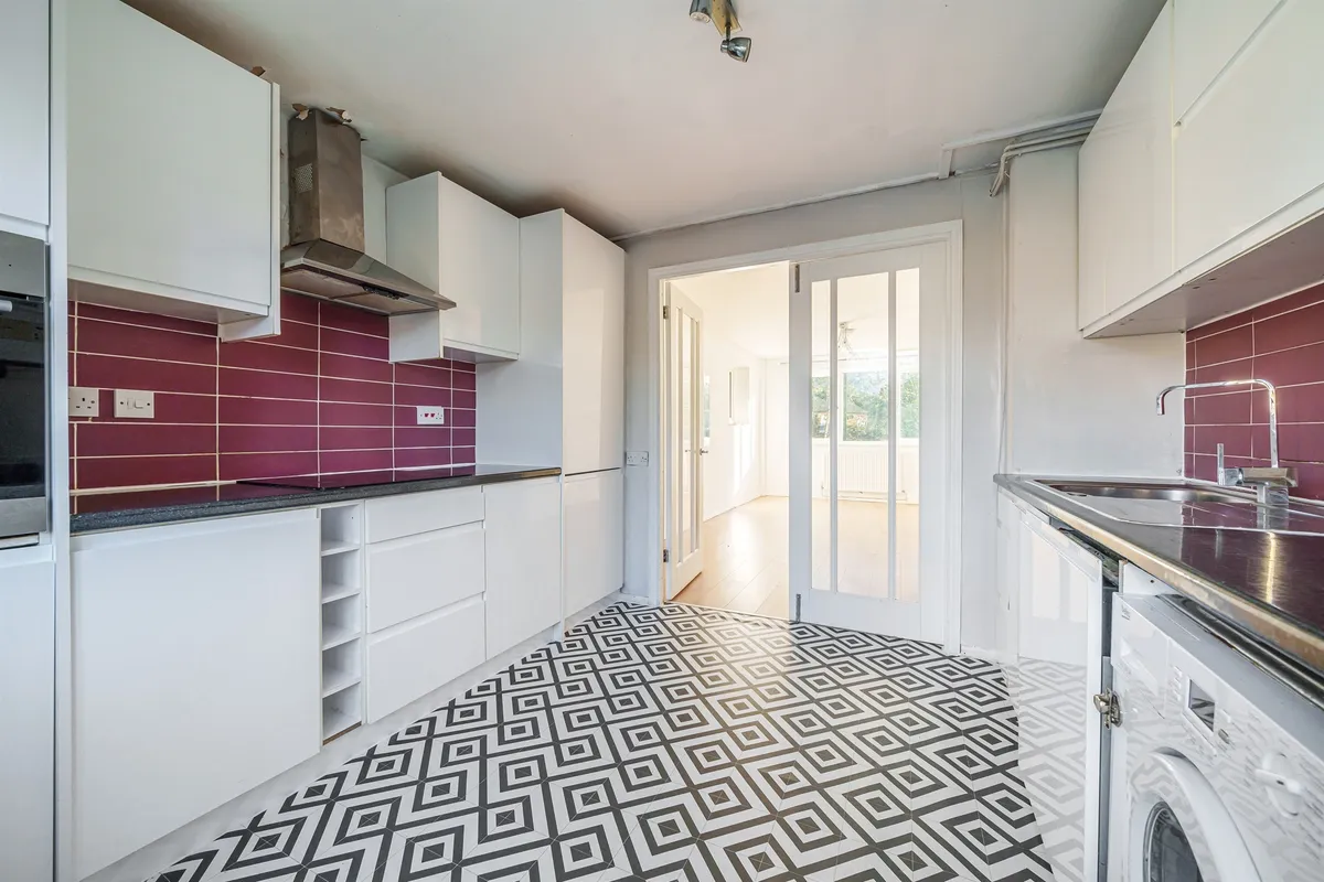 Flat Capel Close in Greater London