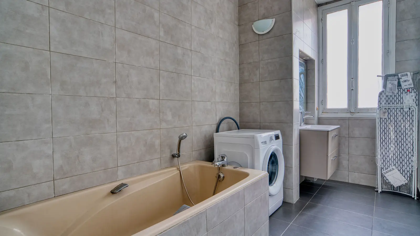 Appartement Rue Louis Ulbach à Courbevoie