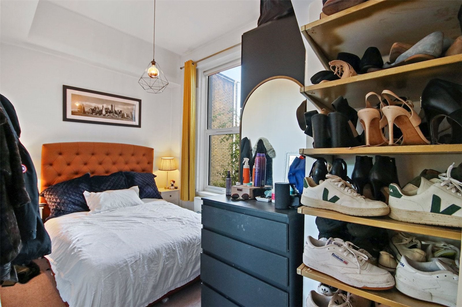 Flat Graham Road in Greater London