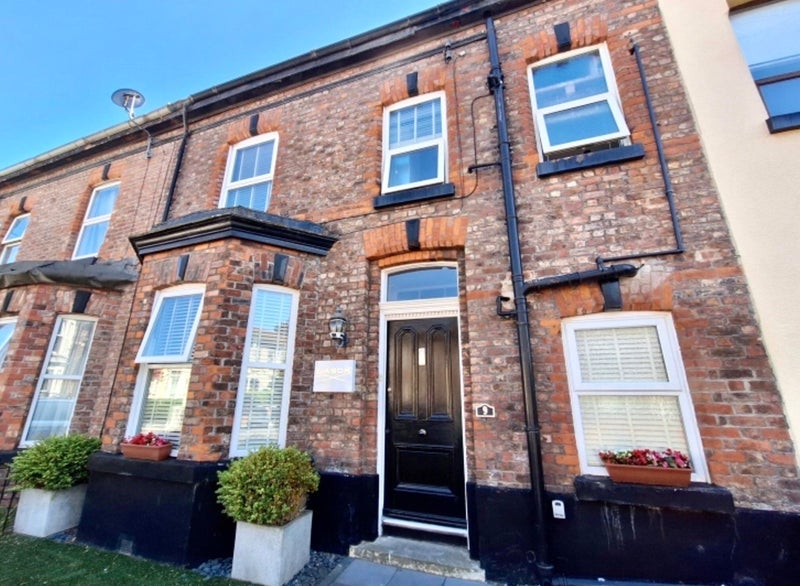 Room Wellfield Road in Liverpool