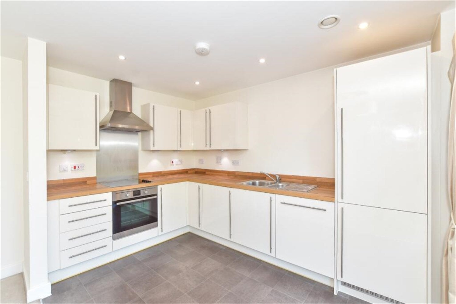 Flat Longley Road in Chichester