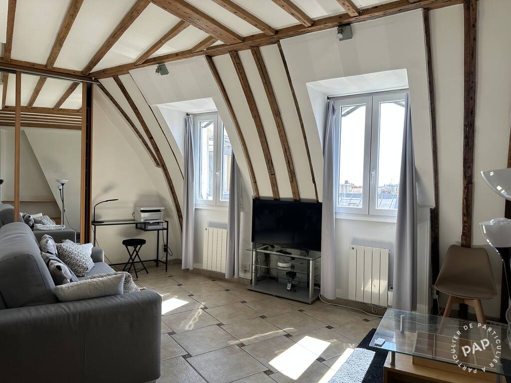 Flat Rue de la Paix in Paris