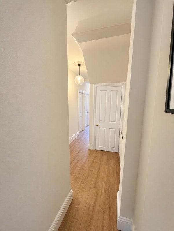 Flat Astonville Street in Greater London