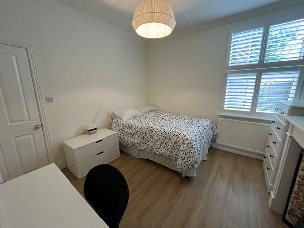 Flat Astonville Street in Greater London