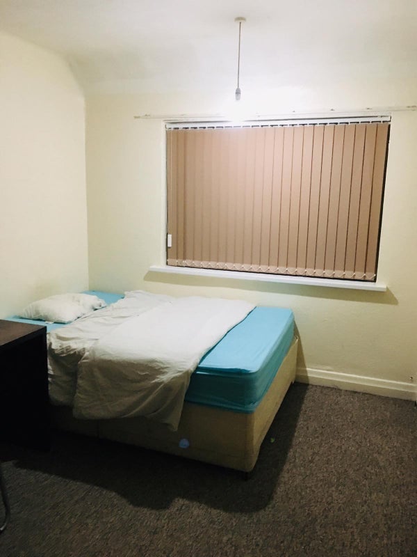 Room Cherington Road in Birmingham