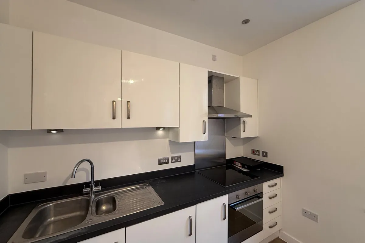Flat Samson Street in Greater London