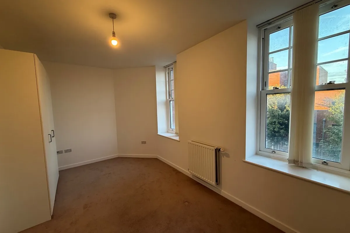Flat Samson Street in Greater London