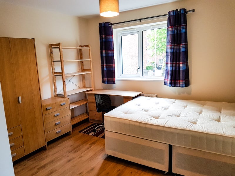 Room Newbold Gardens in Royal Leamington Spa