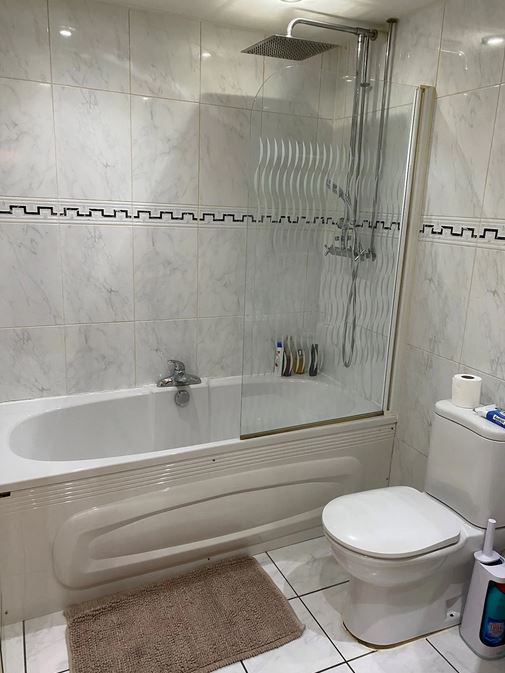 Room Moss Lane in Salford