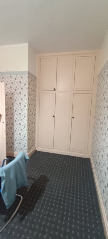 Room Back Glen Avenue in Bolton
