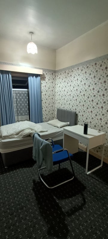 Room Back Glen Avenue in Bolton