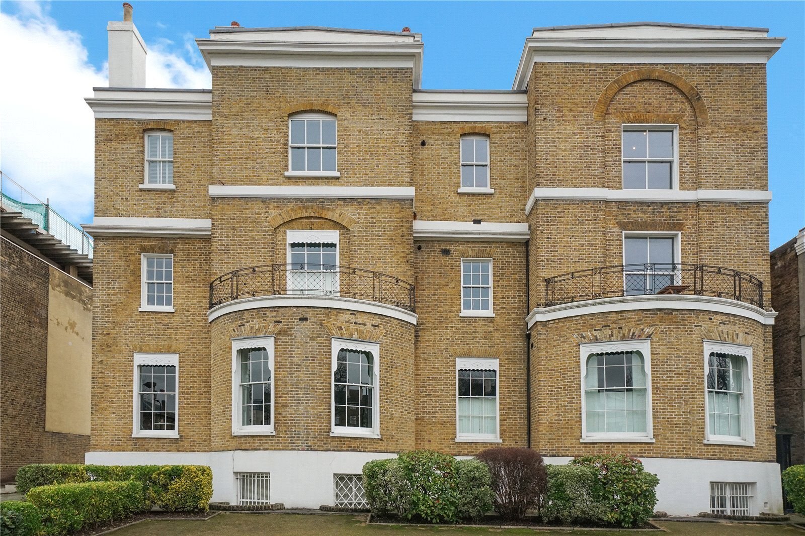 Flat Hazlewood Mews in Greater London