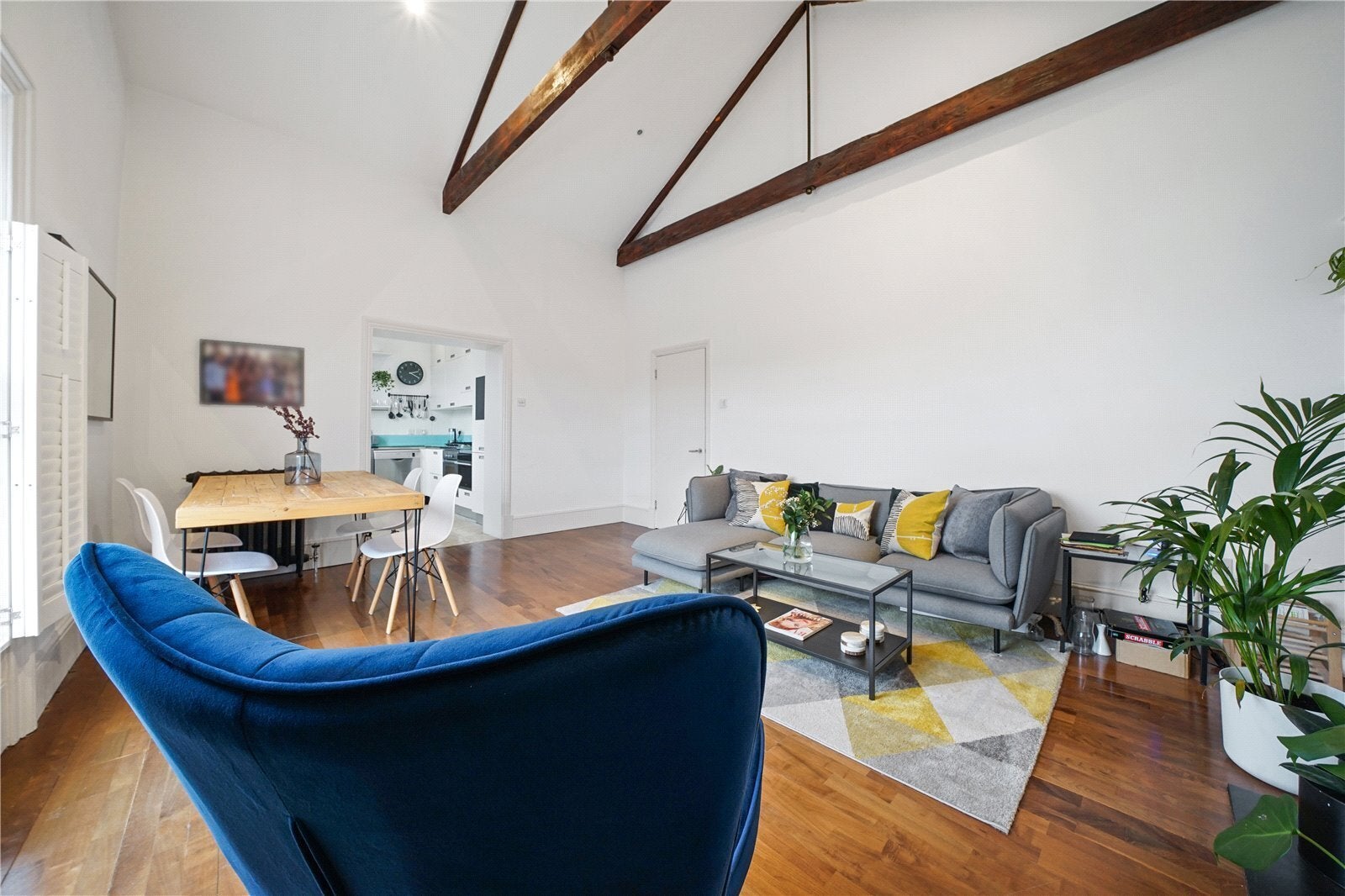 Flat Hazlewood Mews in Greater London