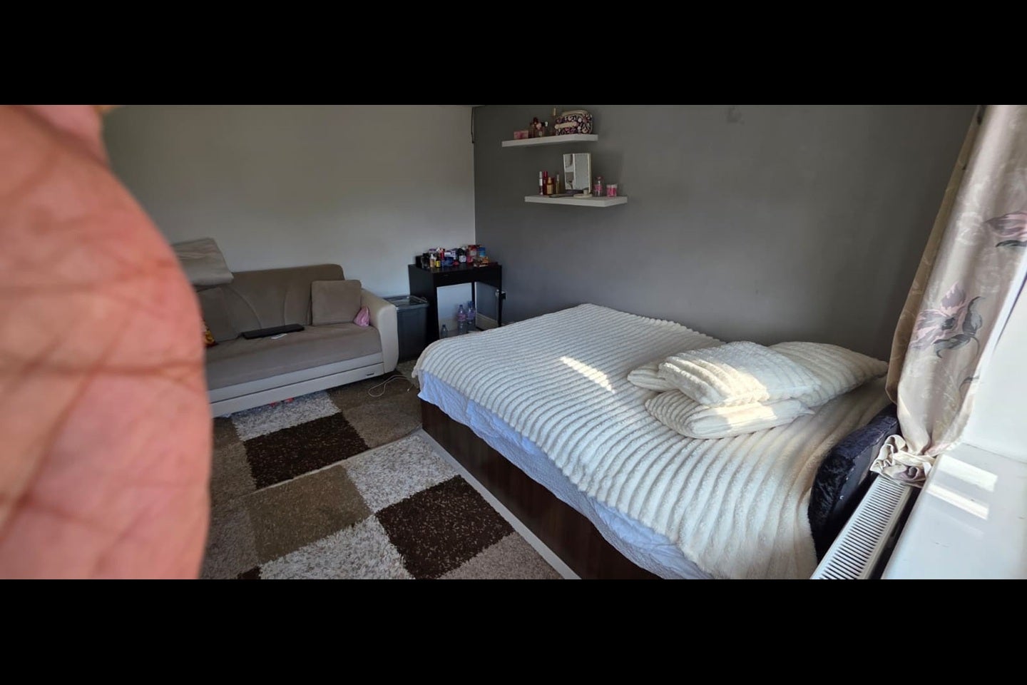 Room The Broadway in Greater London