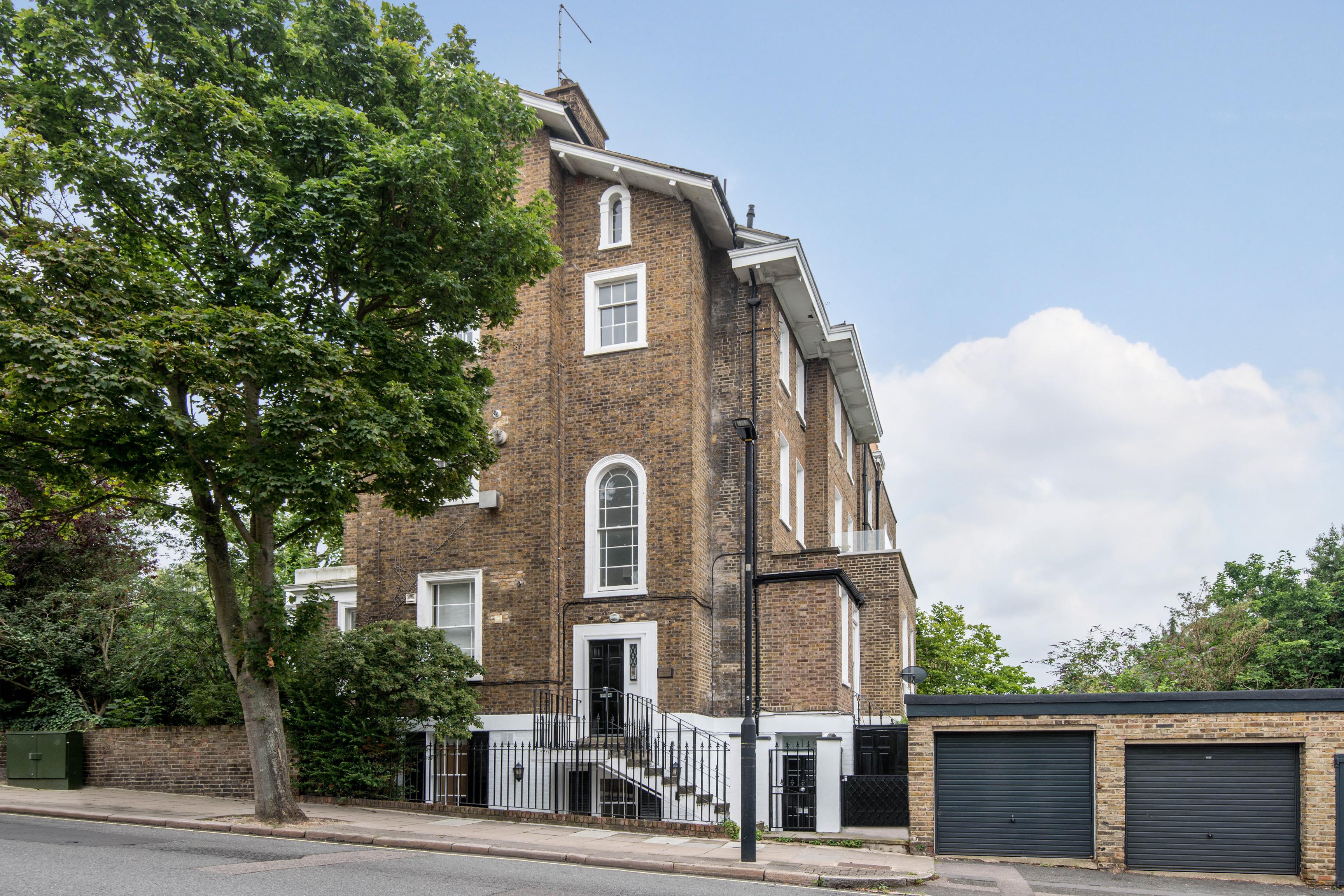 Flat Marlborough Place in City of Westminster