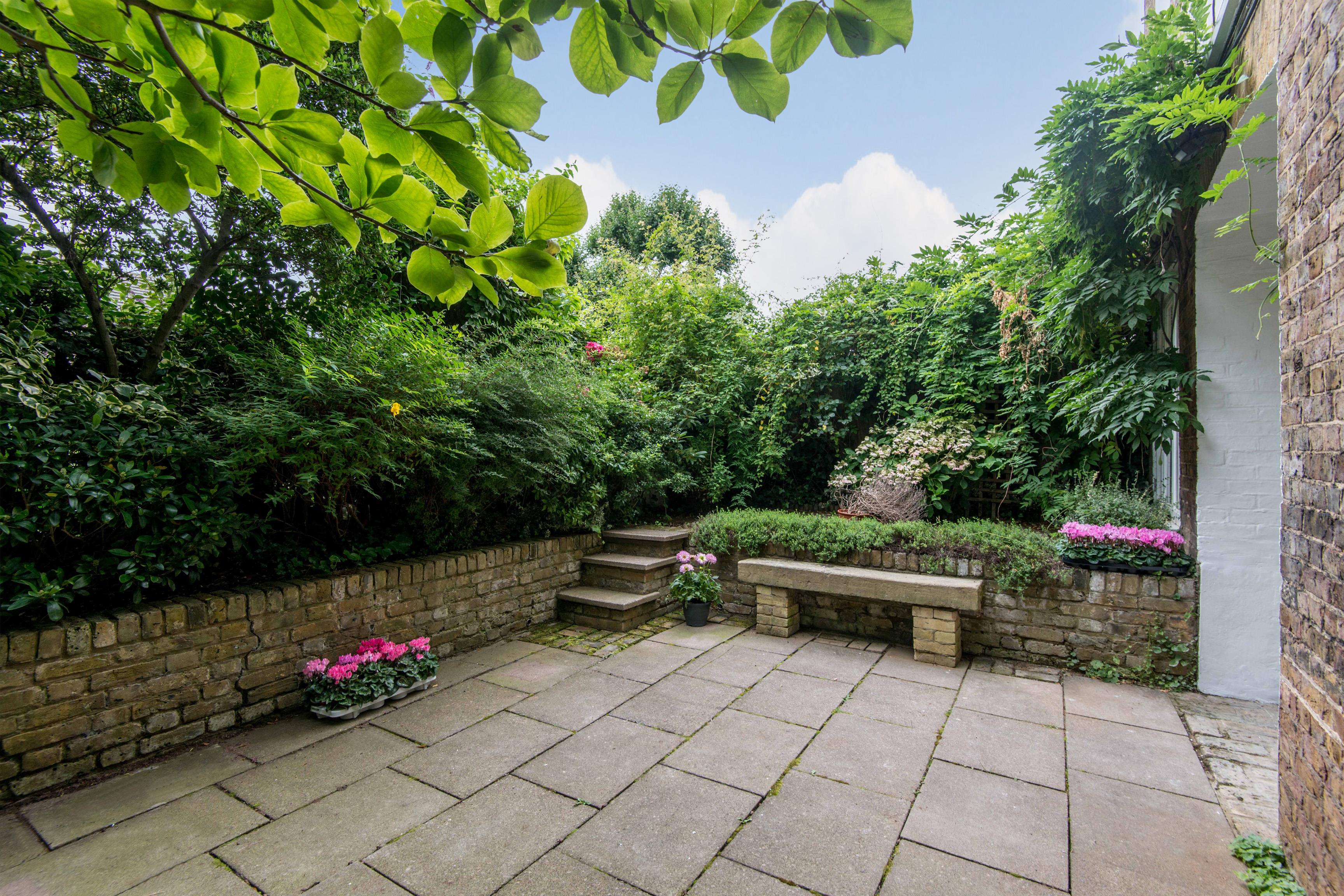 Flat Marlborough Place in City of Westminster