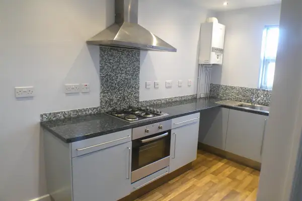 Flat Finedon Road in Wellingborough