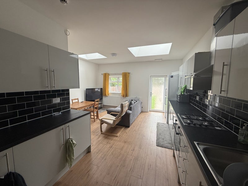 Room Dryden Road in Trafford