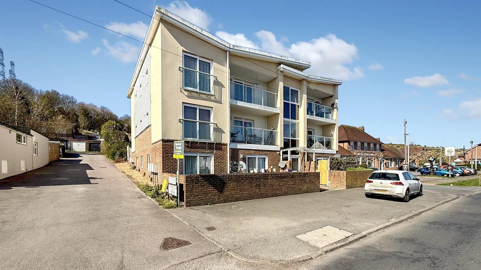 Flat Mile Oak Road in Brighton