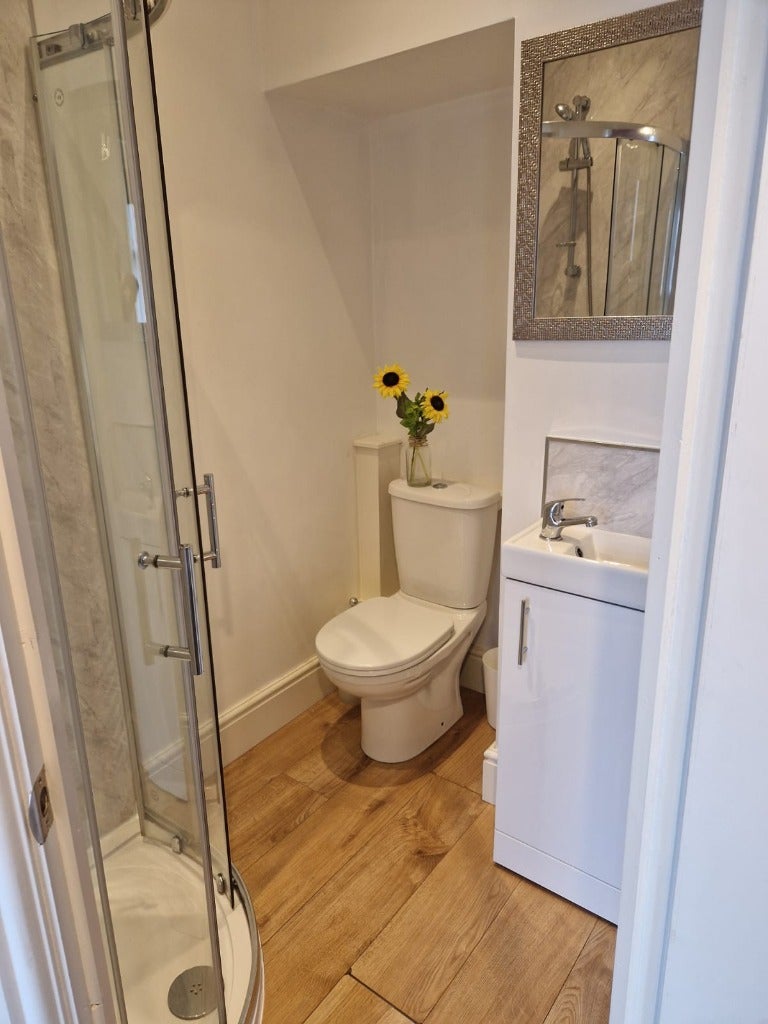 Room Harefield Road in Coventry