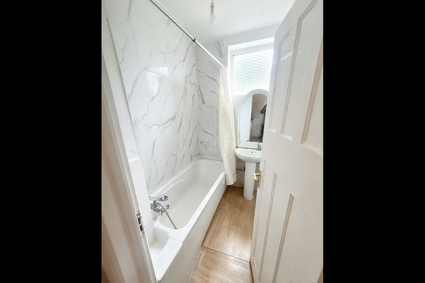 Room Paget Road in Greater London