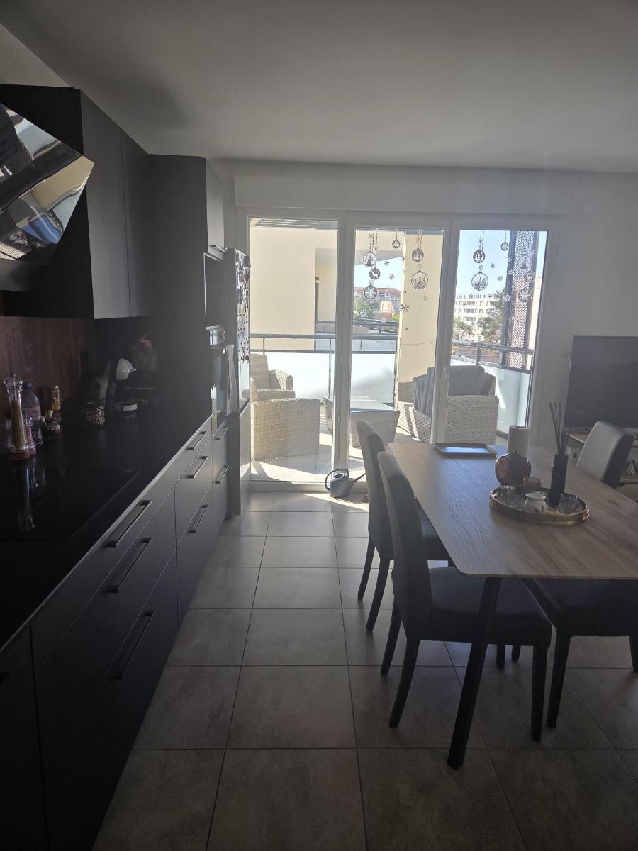 Appartement Rue Joseph Brenier à Décines-Charpieu