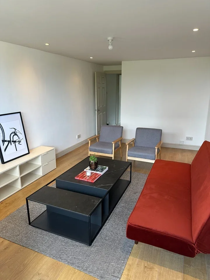 Flat Wilmot Close in Greater London