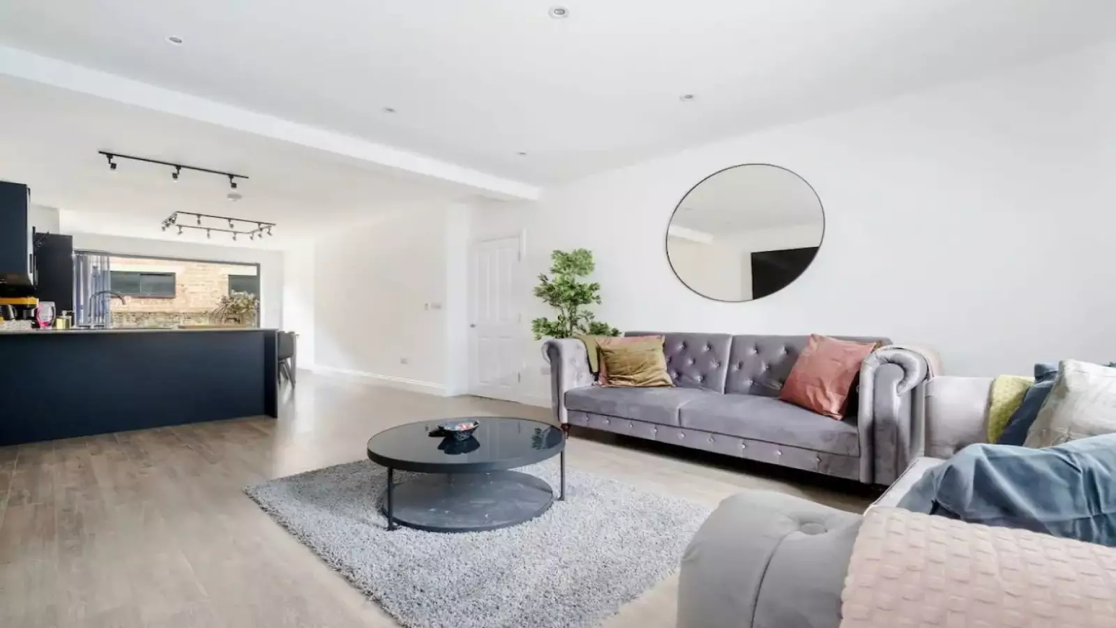 Flat Fairhazel Gardens in Greater London