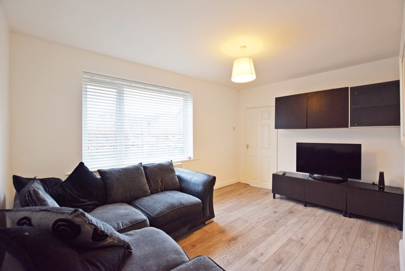 Room Porton Walk in Manchester