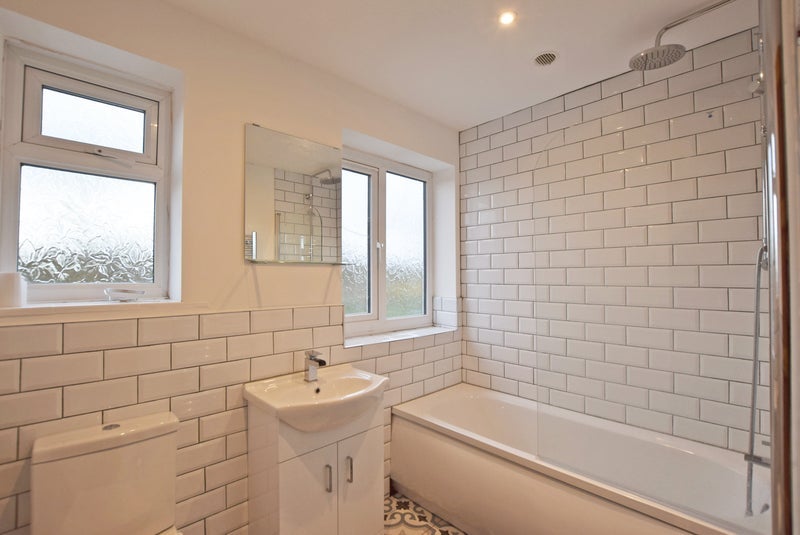 Room Porton Walk in Manchester