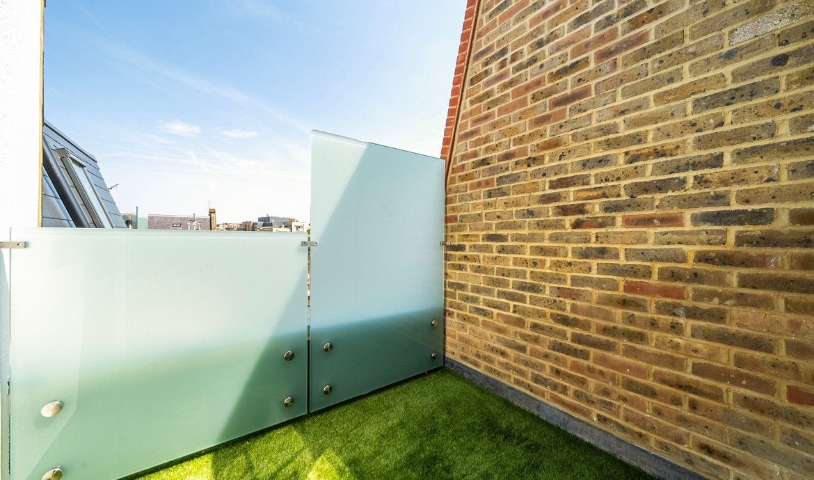 Flat Grigg's Place in Greater London
