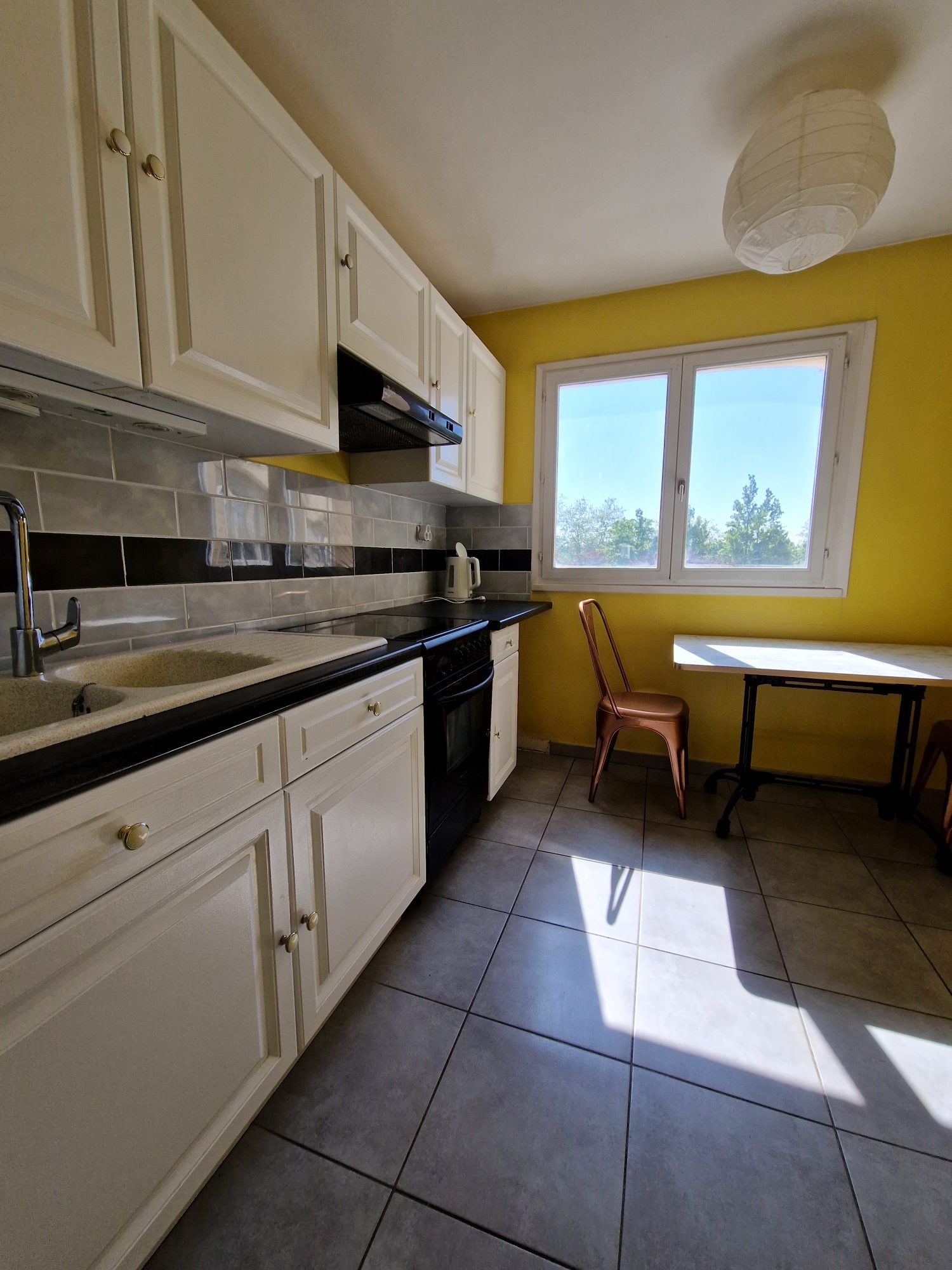 Flat Rue de l'Espoir in Villeurbanne