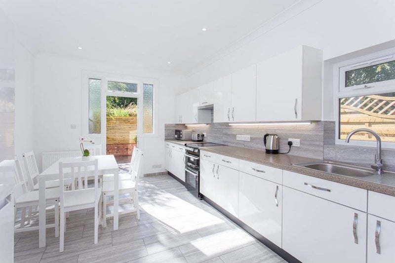 Room Midland Terrace in Greater London