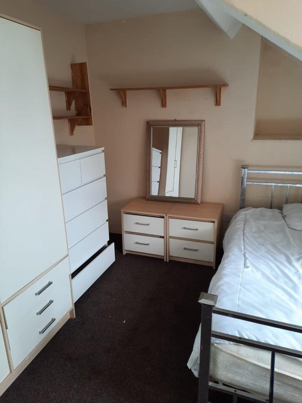 Room Azalea Terrace North in Sunderland
