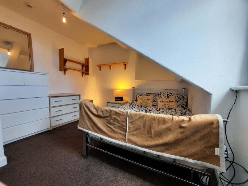 Room Azalea Terrace North in Sunderland
