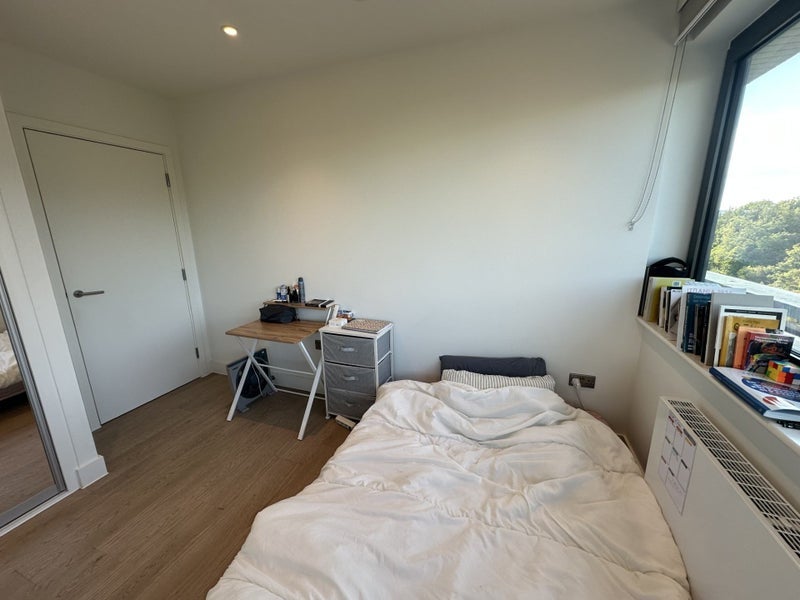 Flat High Road Wembley in Greater London
