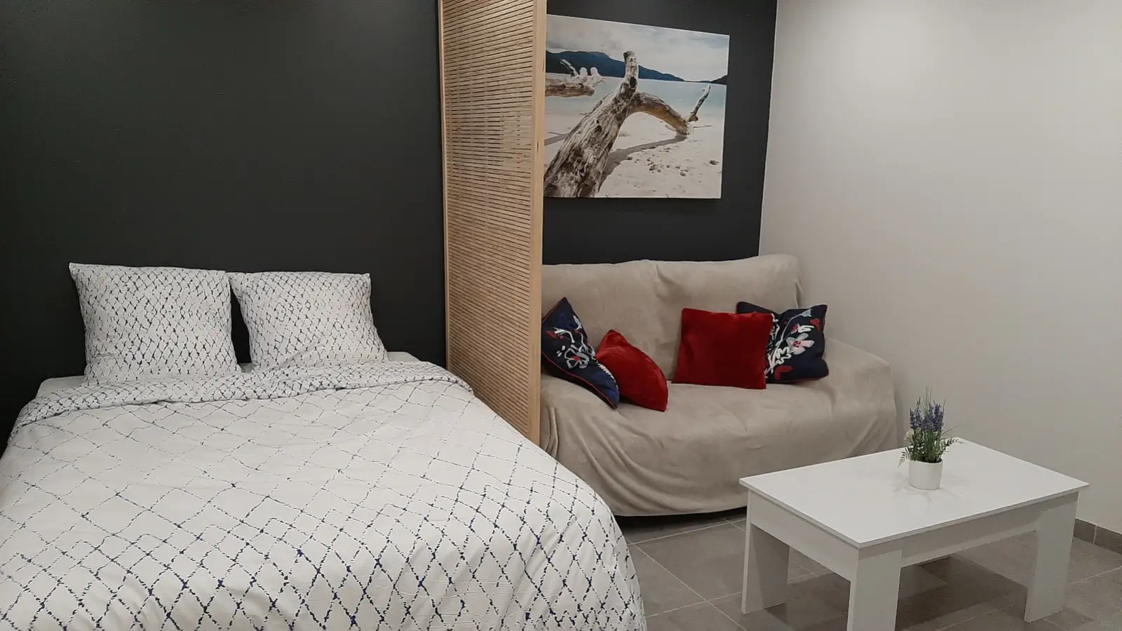 Flat Rue Tivoli in Lunel
