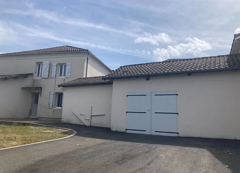 Flat D 453 in Saint-Cricq-Chalosse