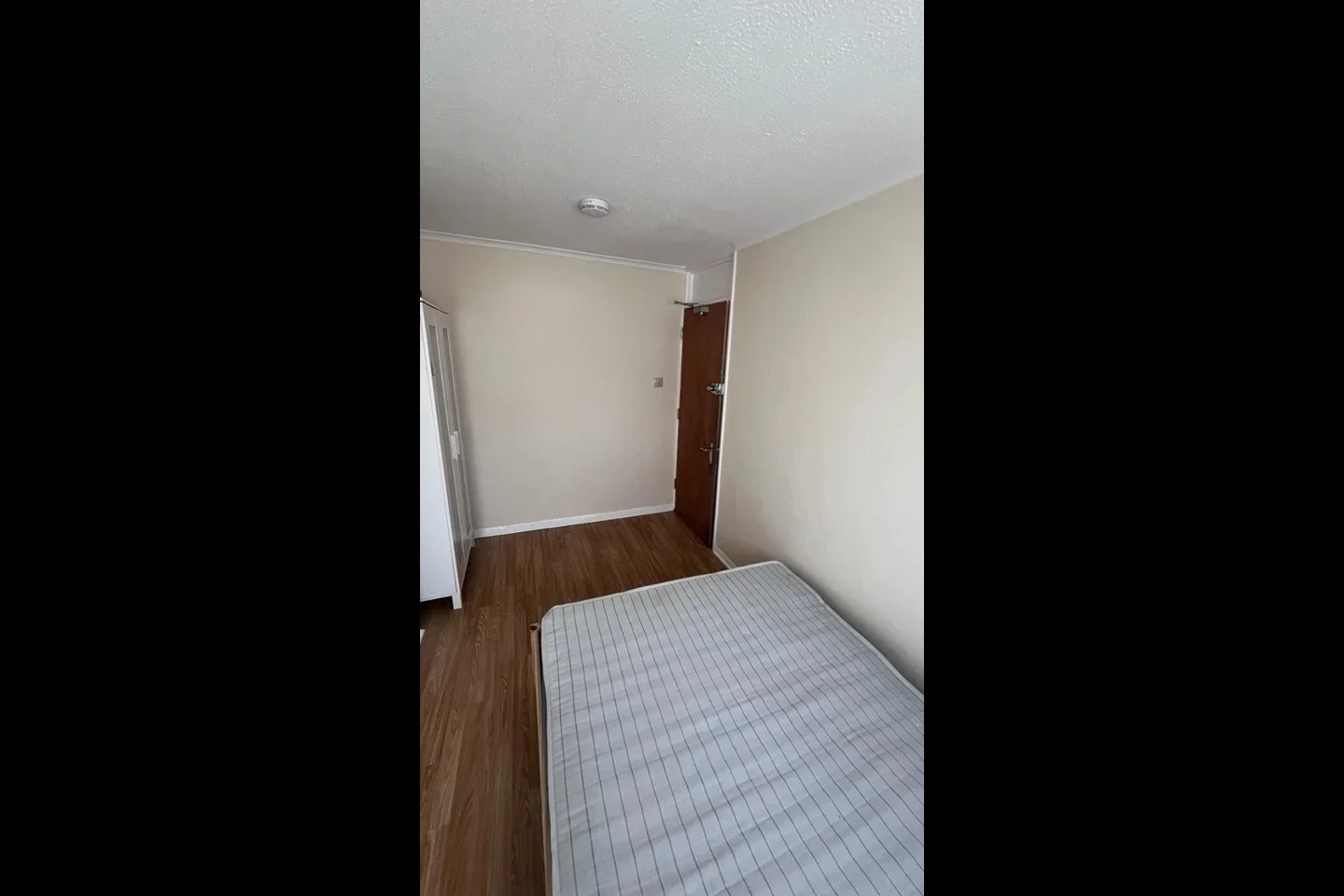 Room Christchurch Road in Tilbury