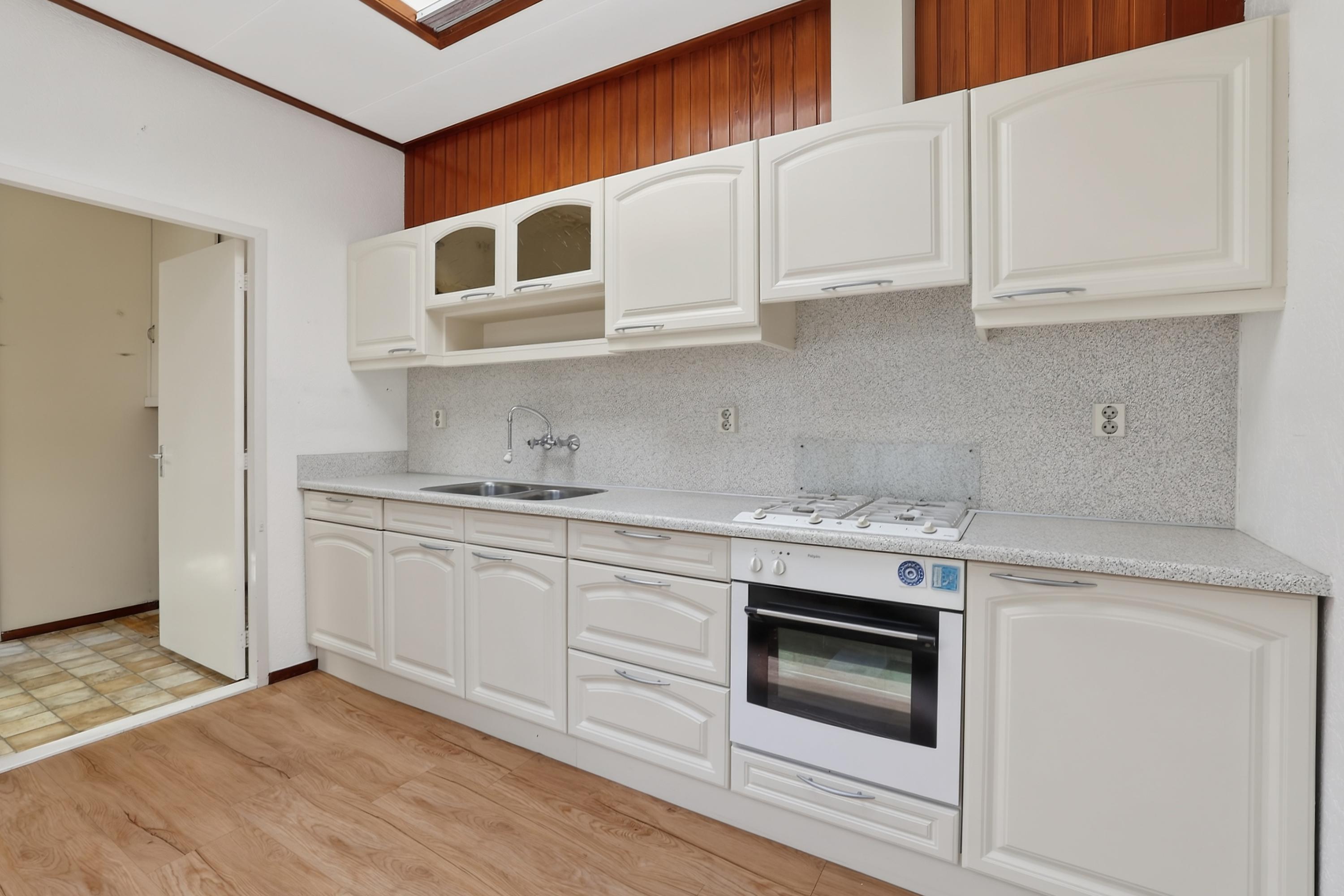 Tussenwoning te koop: Prins Bernhardstraat 20, Stellendam