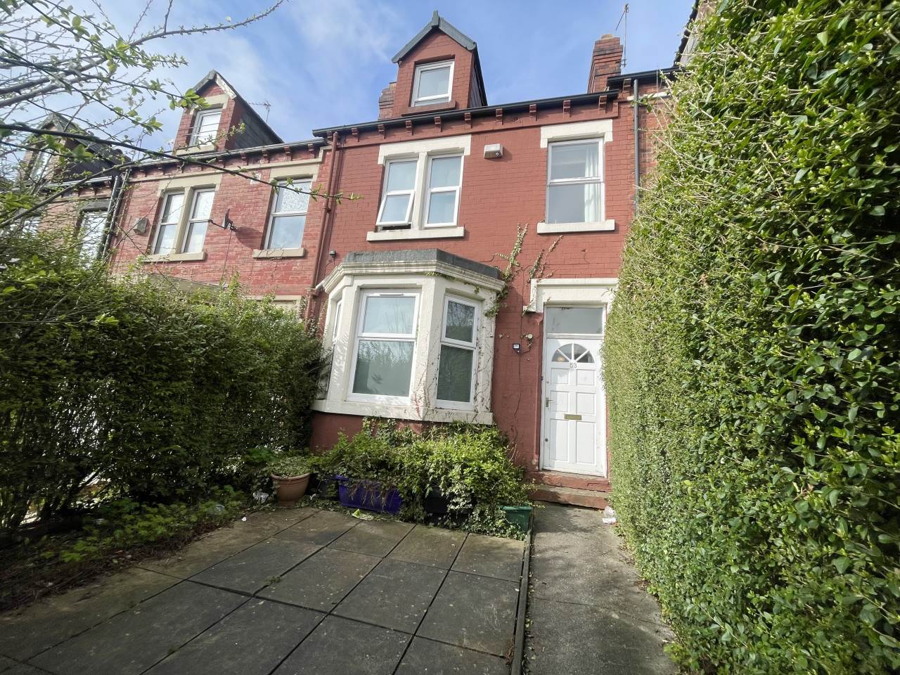 Room Bankfield Road in Leeds