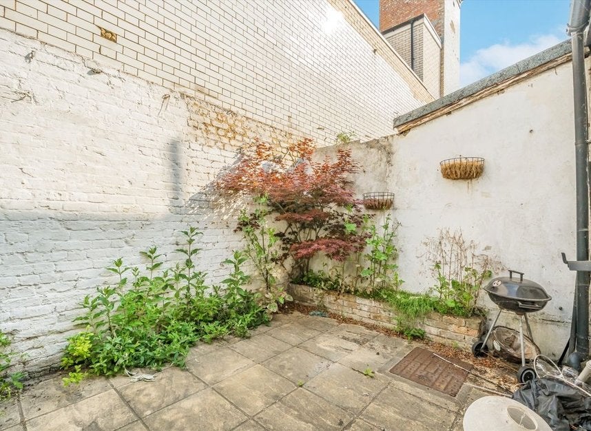 House Ashbourne Terrace in Greater London