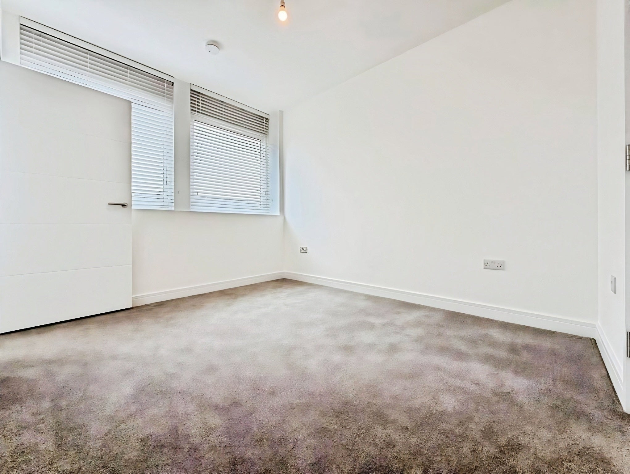 Flat Albert Place in Peterborough