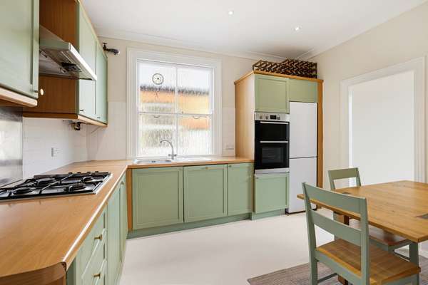 Flat Widley Road in City of Westminster