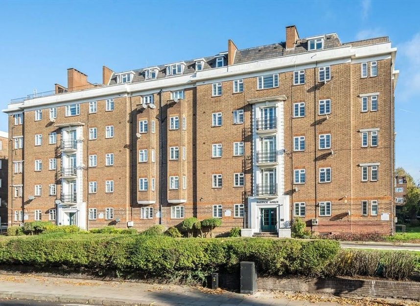 Flat Shoot-up Hill in Greater London