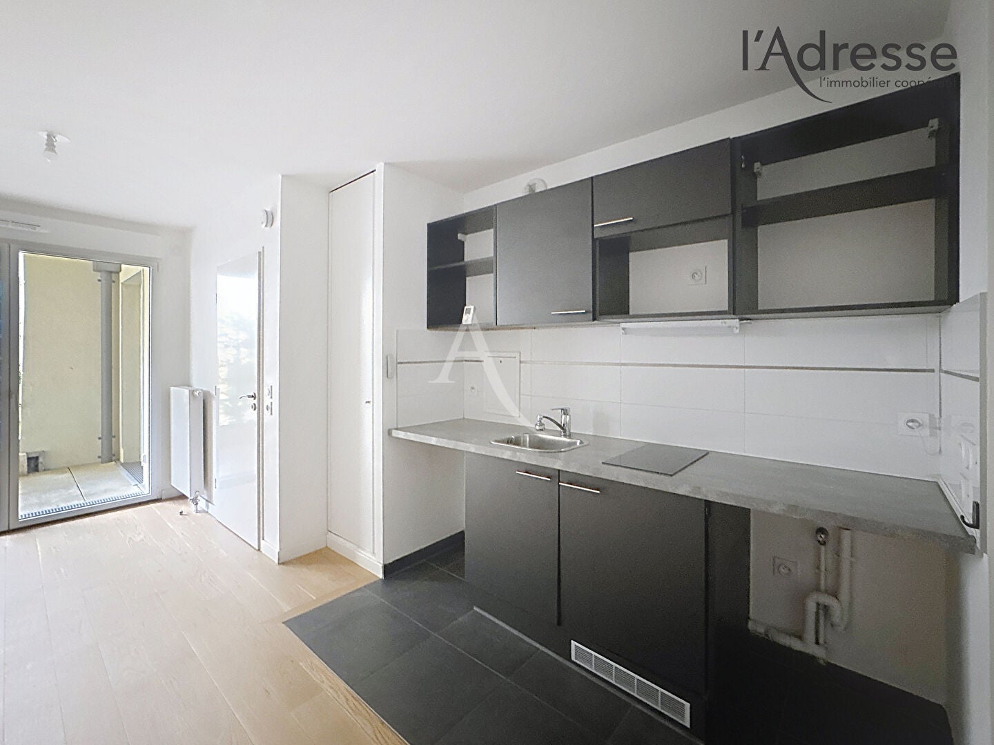 Flat Rue Victor Hugo in Puteaux