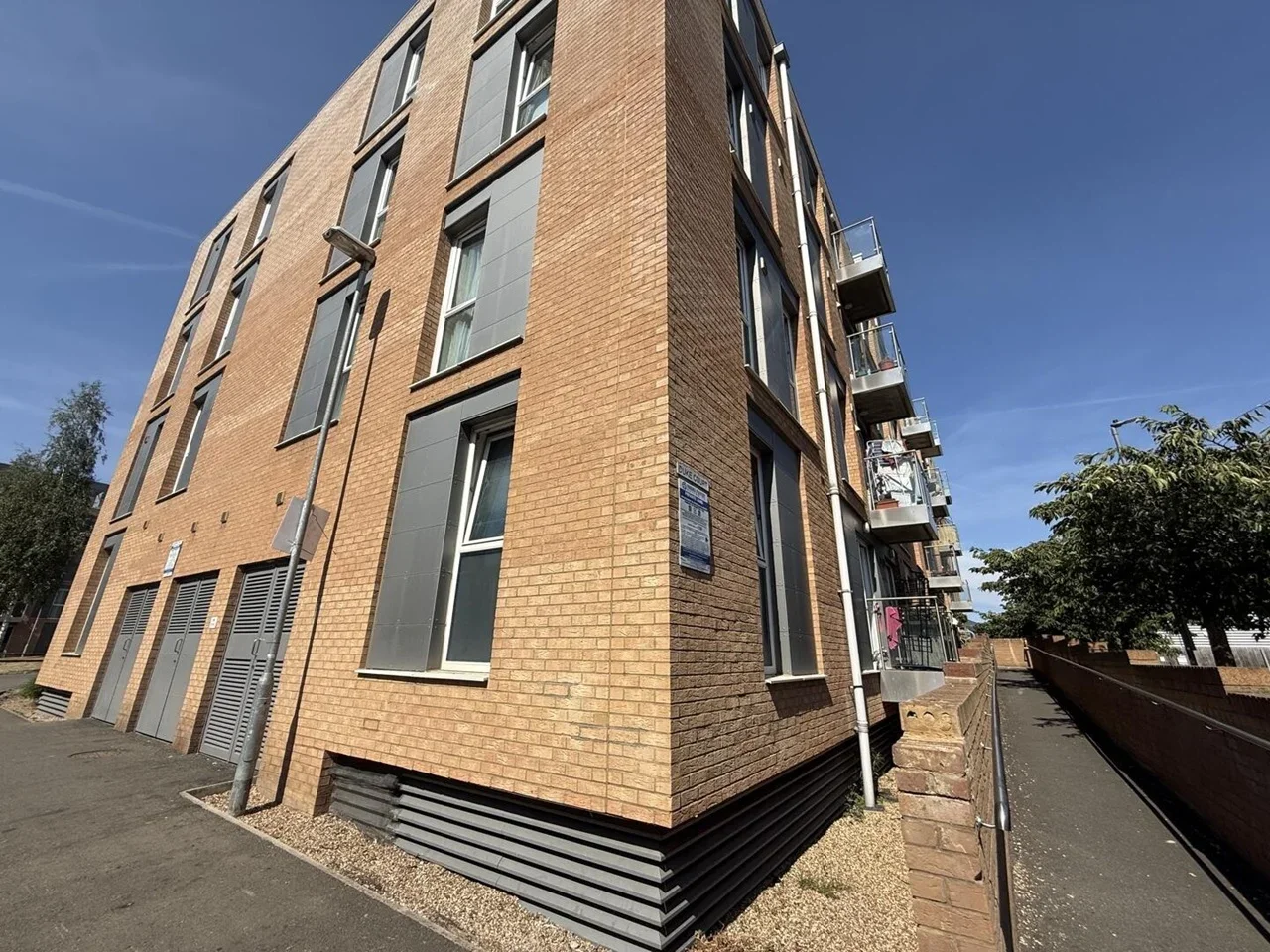 Flat Duke Court in Greater London