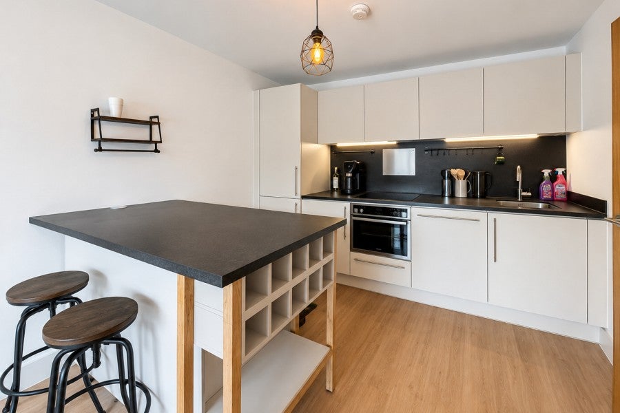 Flat Pretoria Road in Borough of Runnymede