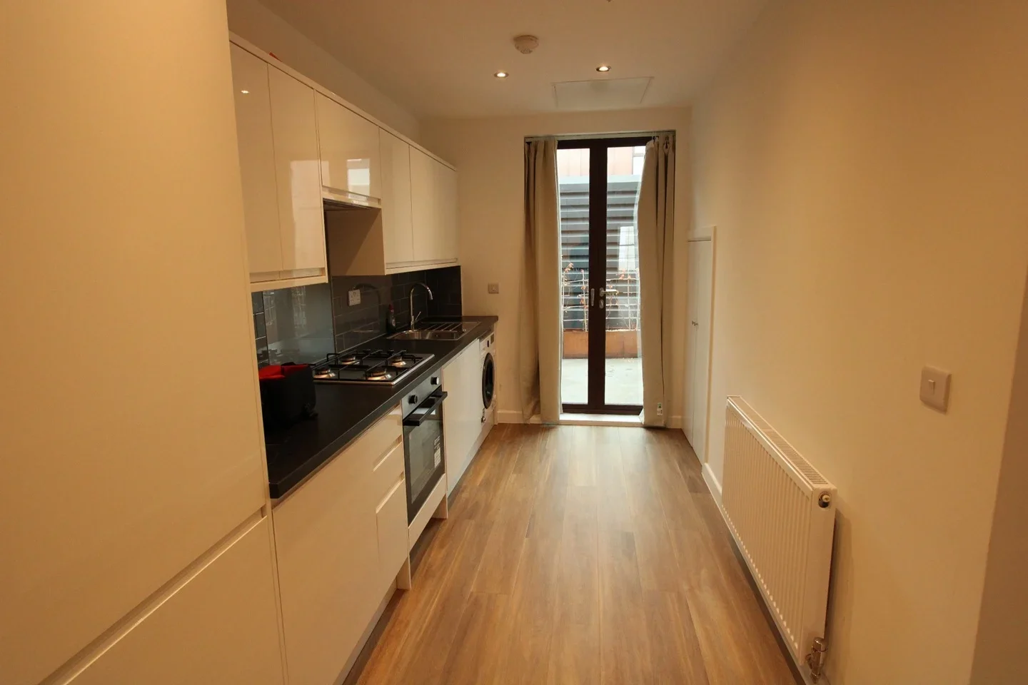 Flat Rye Lane in Greater London
