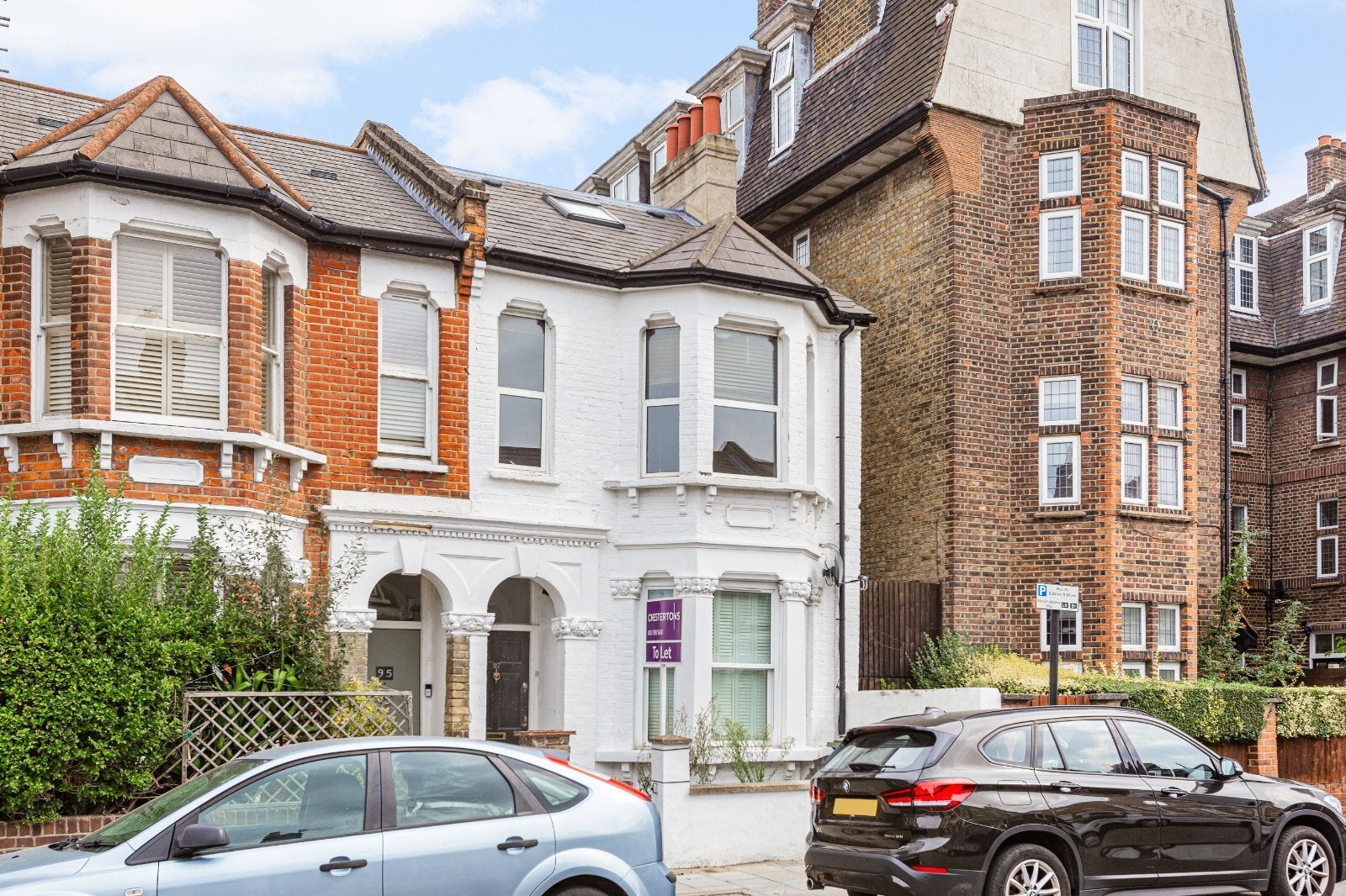 Flat Hazelbourne Road in Greater London